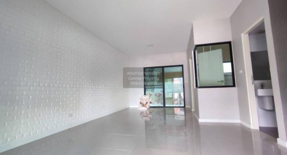 Reihenhaus zum Kauf mit 4 Zimmer in Chom Thong, Bangkok