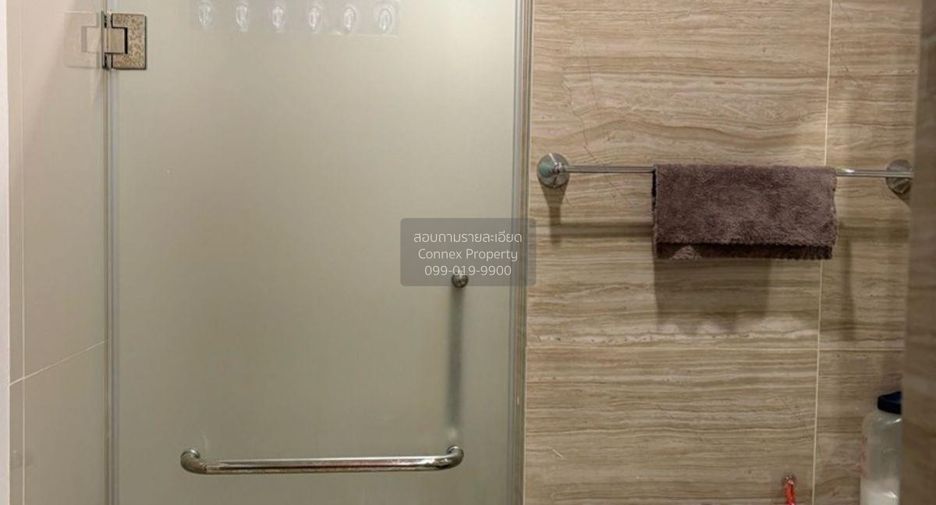 For sale 2 bedrooms condo in Mueang Samut Prakan, Samut Prakan