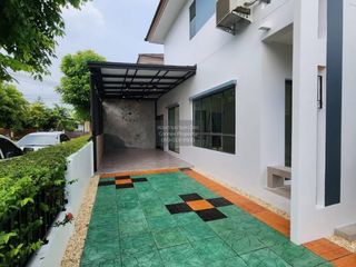À vendre 4 chambres maison à Bang Yai, Nonthaburi