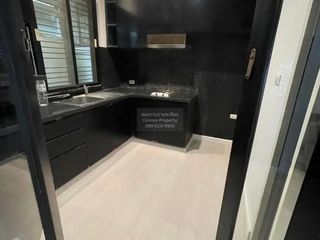 Casa adosada en venta de 3 habitaciones en Lak Si, Bangkok