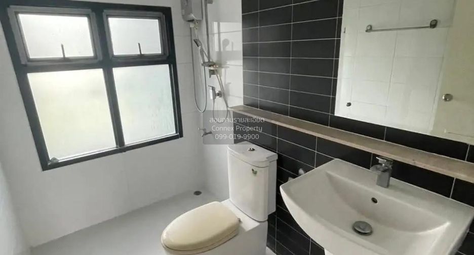 Casa adosada en venta de 3 habitaciones en Lak Si, Bangkok