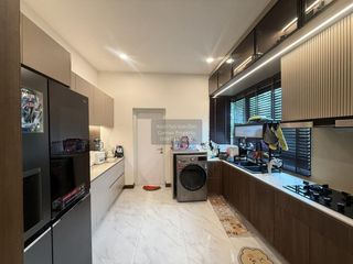 For sale 4 ベッドルーム house in Mueang Samut Sakhon, Samut Sakhon