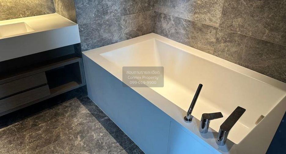 For sale 7 bedrooms condo in Khlong San, Bangkok