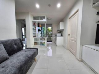 À vendre 2 chambres condo à Saphan Sung, Bangkok