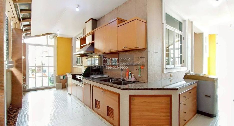 À vendre 4 chambres maison à Bang Bon, Bangkok