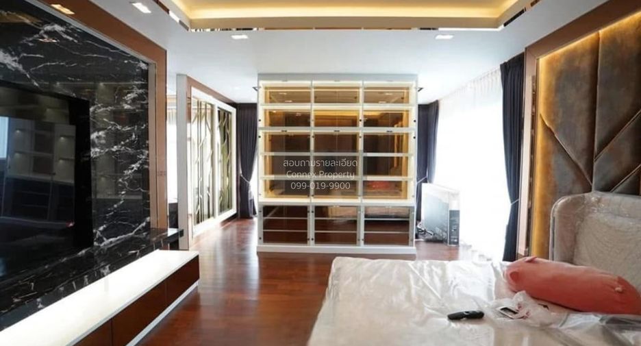 For sale 5 bedrooms house in Mueang Nonthaburi, Nonthaburi