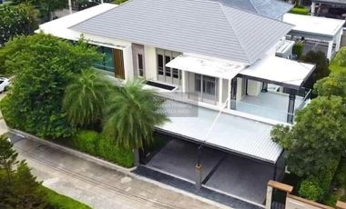 For sale 5 bedrooms house in Mueang Nonthaburi, Nonthaburi