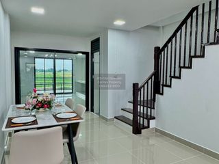 出售 3 卧室 联排别墅 在 Sai Noi, Nonthaburi