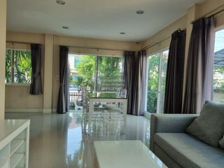 À vendre 3 chambres maison à Saphan Sung, Bangkok