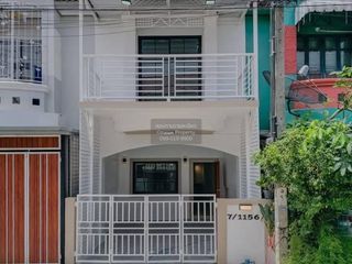 出售 3 卧室 联排别墅 在 Sai Noi, Nonthaburi