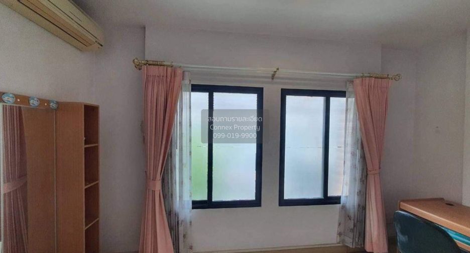 For sale 3 bedrooms townhouse in Lat Phrao, Bangkok