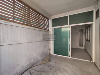 Casa adosada en venta de 4 habitaciones en Wang Thonglang, Bangkok
