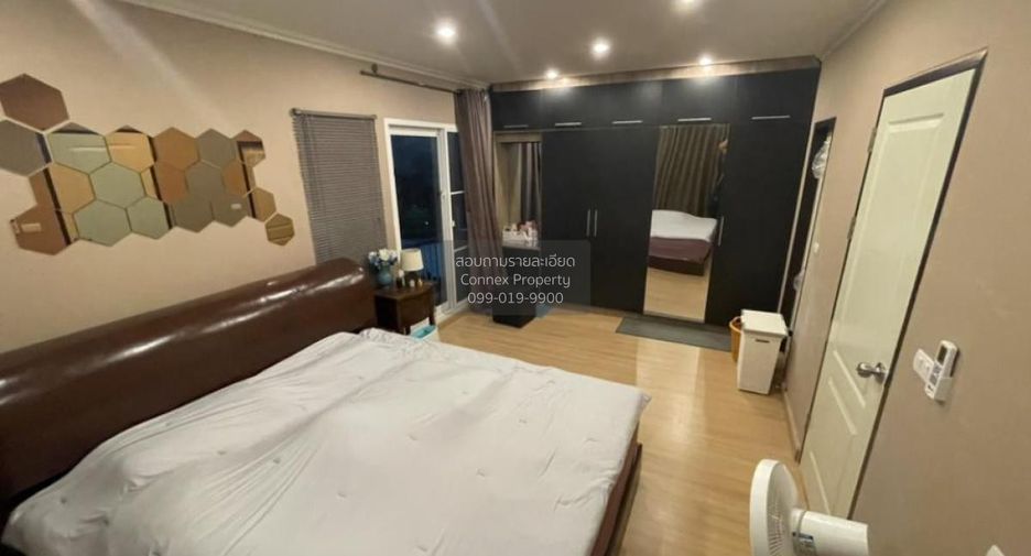 For sale 5 bedrooms house in Mueang Chon Buri, Chonburi