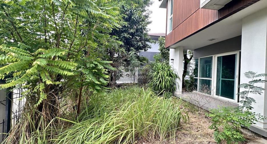 For sale 4 bedrooms house in Mueang Nakhon Ratchasima, Nakhon Ratchasima