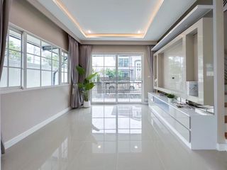 出售 4 卧室 独立屋 在 Chom Thong, 曼谷