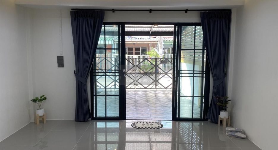 Casa adosada en venta de 2 habitaciones en Nong Khaem, Bangkok