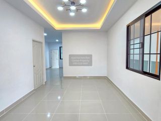 出售 3 卧室 联排别墅 在 Thanyaburi, Pathum Thani