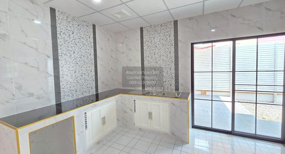 Reihenhaus zum Kauf mit 3 Zimmer in Lam Luk Ka, Pathum Thani