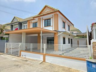 Reihenhaus zum Kauf mit 3 Zimmer in Lam Luk Ka, Pathum Thani