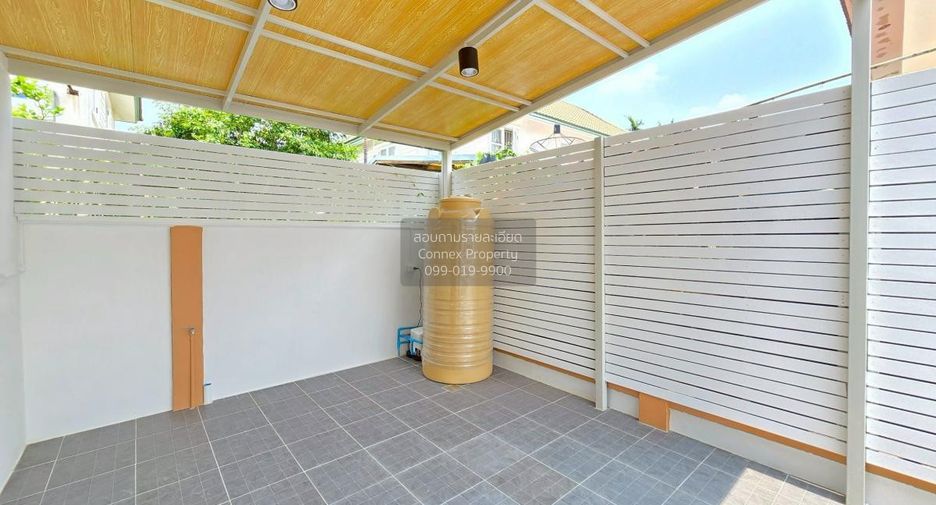 Reihenhaus zum Kauf mit 3 Zimmer in Lam Luk Ka, Pathum Thani