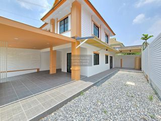 Reihenhaus zum Kauf mit 3 Zimmer in Lam Luk Ka, Pathum Thani
