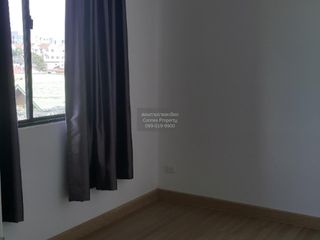 Casa adosada en venta de 3 habitaciones en Khan Na Yao, Bangkok