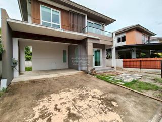 Casa en venta de 3 habitaciones en Bang Sao Thong, Samut Prakan