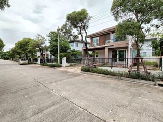 Casa en venta de 3 habitaciones en Bang Sao Thong, Samut Prakan