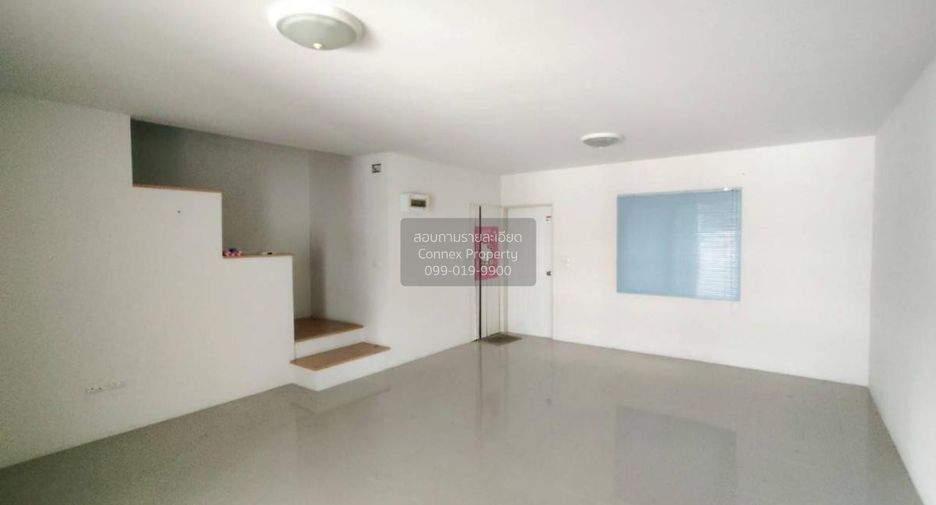For sale 3 bedrooms townhouse in Bang Sao Thong, Samut Prakan