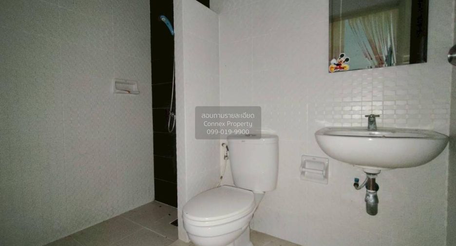 For sale 3 bedrooms townhouse in Bang Sao Thong, Samut Prakan