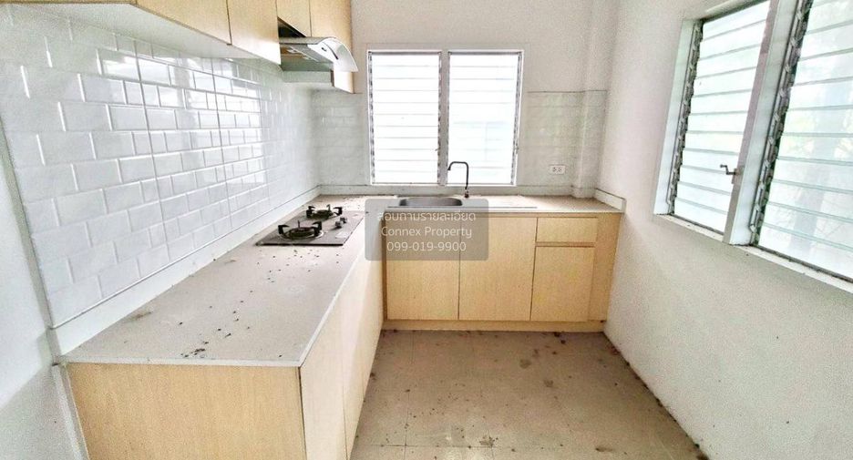 À vendre 3 chambres maison à Lat Krabang, Bangkok