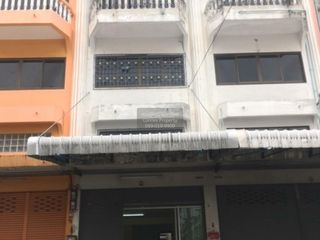 For sale 3 ベッドルーム retail Space in Bang Khun Thian, Bangkok