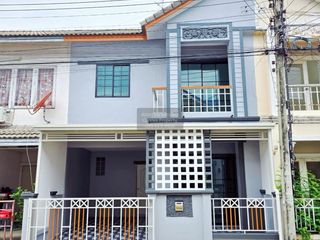 Reihenhaus zum Kauf mit 3 Zimmer in Lam Luk Ka, Pathum Thani