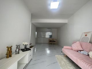 Casa adosada en venta de 3 habitaciones en Bang Khun Thian, Bangkok