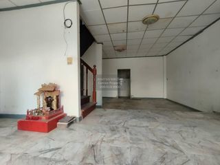 Casa adosada en venta de 3 habitaciones en Bang Bon, Bangkok