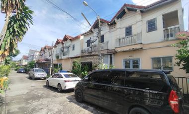 Casa adosada en venta de 3 habitaciones en Bang Bon, Bangkok