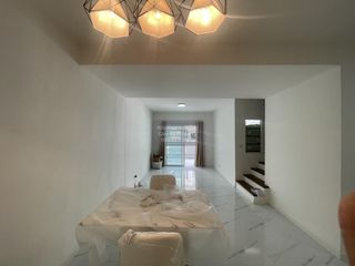 Casa adosada en venta de 3 habitaciones en Bang Khun Thian, Bangkok