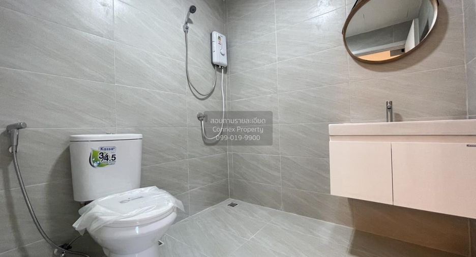 Casa adosada en venta de 3 habitaciones en Bang Khun Thian, Bangkok
