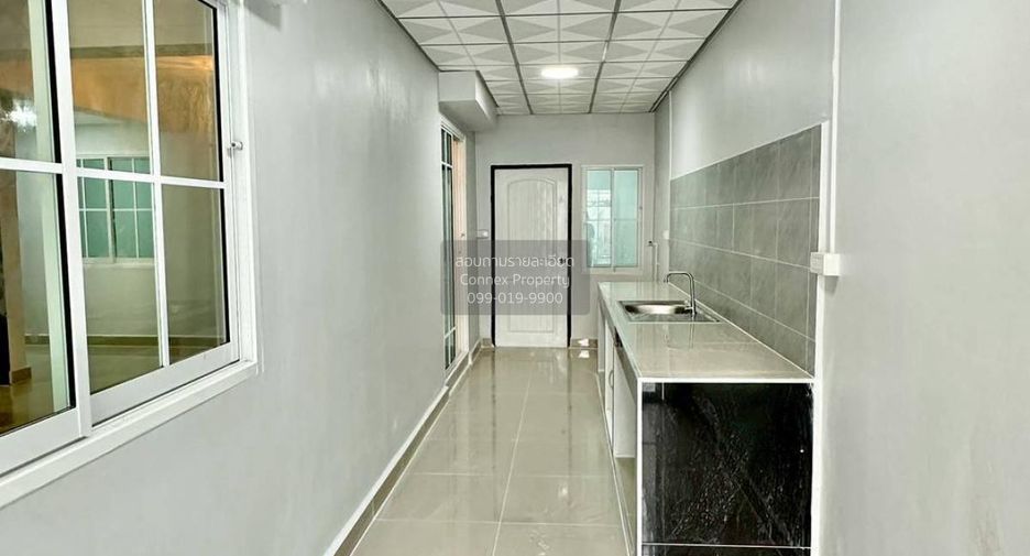 Casa adosada en venta de 4 habitaciones en Bang Bua Thong, Nonthaburi