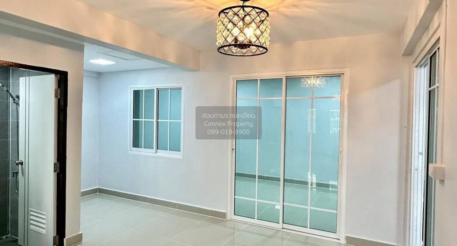 Casa adosada en venta de 4 habitaciones en Bang Bua Thong, Nonthaburi