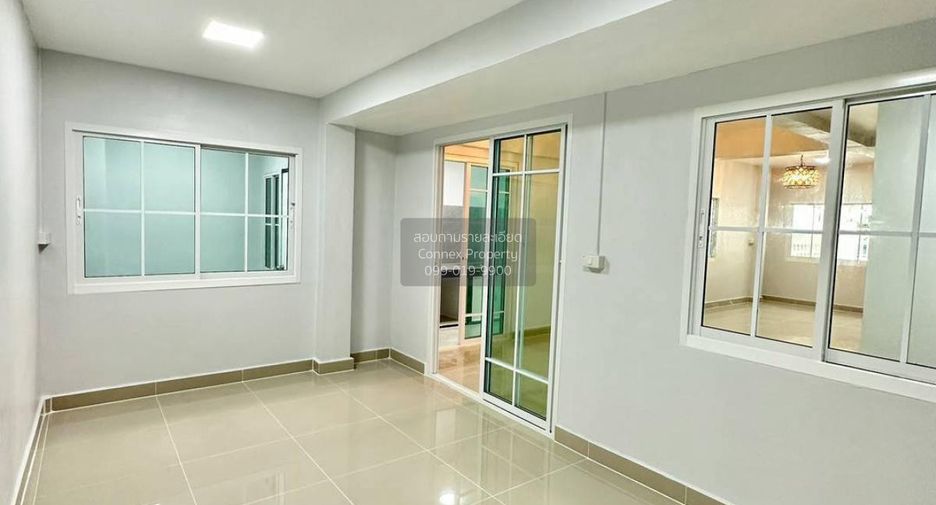 Casa adosada en venta de 4 habitaciones en Bang Bua Thong, Nonthaburi