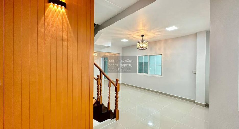 Casa adosada en venta de 4 habitaciones en Bang Bua Thong, Nonthaburi