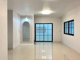 For sale 3 bedrooms townhouse in Bang Bua Thong, Nonthaburi