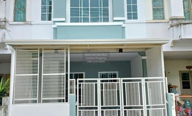 Reihenhaus zum Kauf mit 3 Zimmer in Lam Luk Ka, Pathum Thani