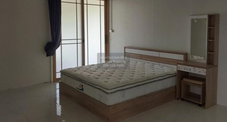 À vendre 1 chambre maison à Si Racha, Chonburi