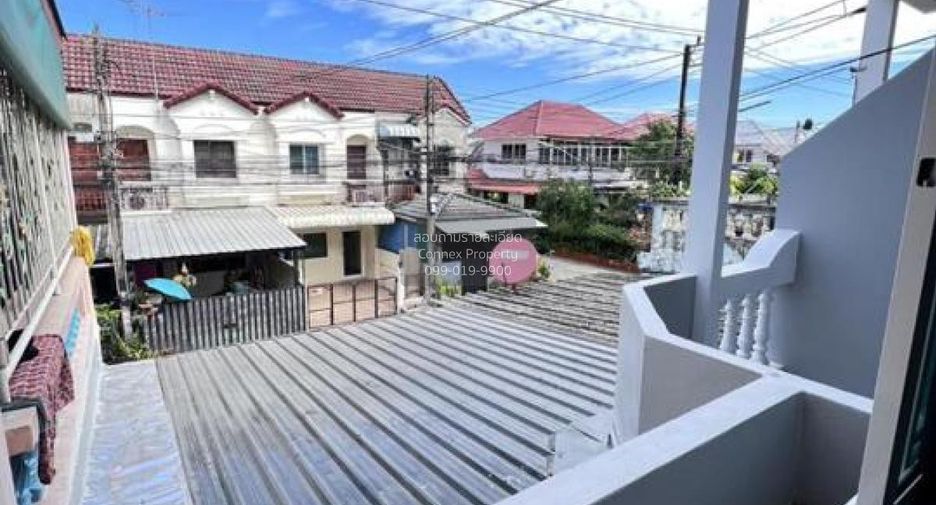 Reihenhaus zum Kauf mit 2 Zimmer in Lam Luk Ka, Pathum Thani