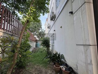 Casa adosada en venta de 5 habitaciones en Bueng Kum, Bangkok