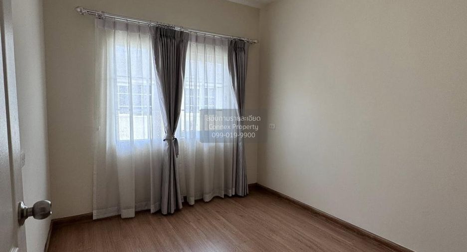 Casa adosada en venta de 5 habitaciones en Bueng Kum, Bangkok