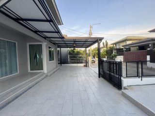 À vendre 5 chambres maison à Bang Kruai, Nonthaburi