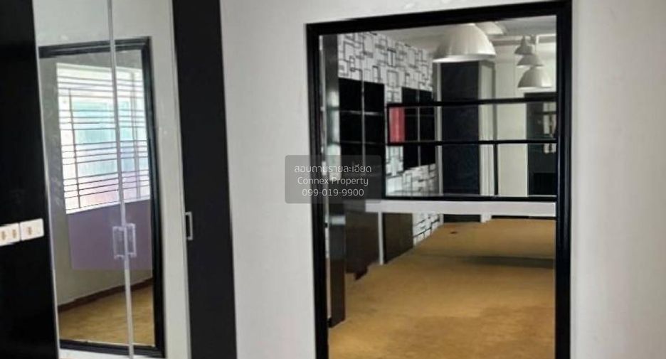 Casa adosada en venta de 3 habitaciones en Mueang Nonthaburi, Nonthaburi